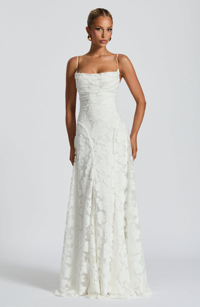 Maevy | Elegant Maxi Dress